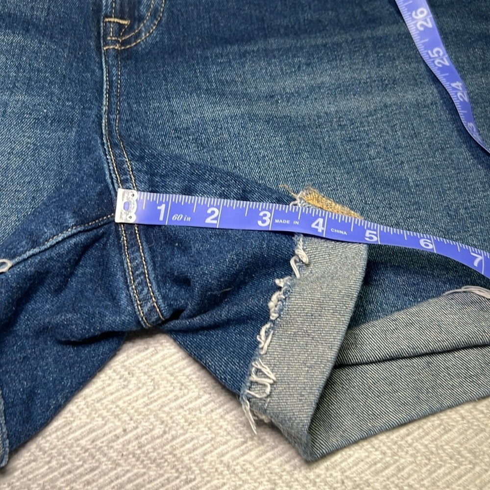 Gap Jean Shorts. Blue  denim shorts by gap. Size 18. - Picture 6 of 8